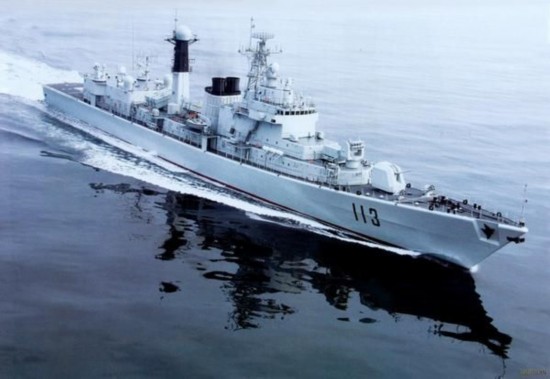 　青島艦是是中國(guó)按照西方現(xiàn)代化標(biāo)準(zhǔn)建造的第一種主力戰(zhàn)艦。
