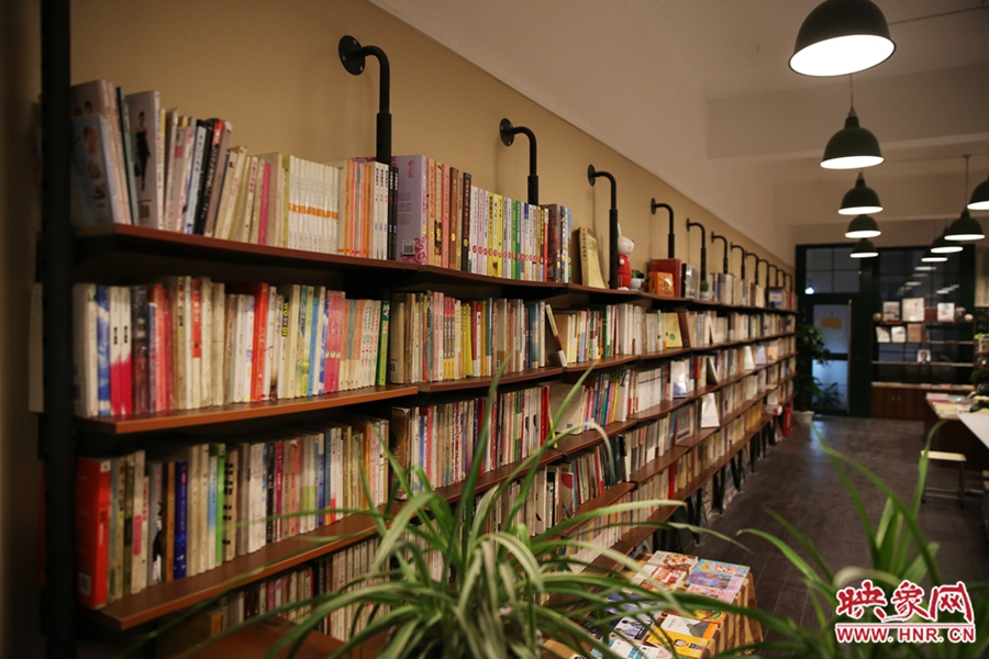 書店內(nèi)的裝飾。