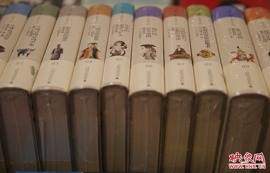 書店內(nèi)的書。